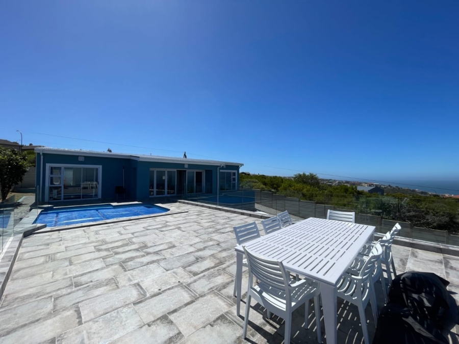 5 Bedroom Property for Sale in Dana Bay Western Cape